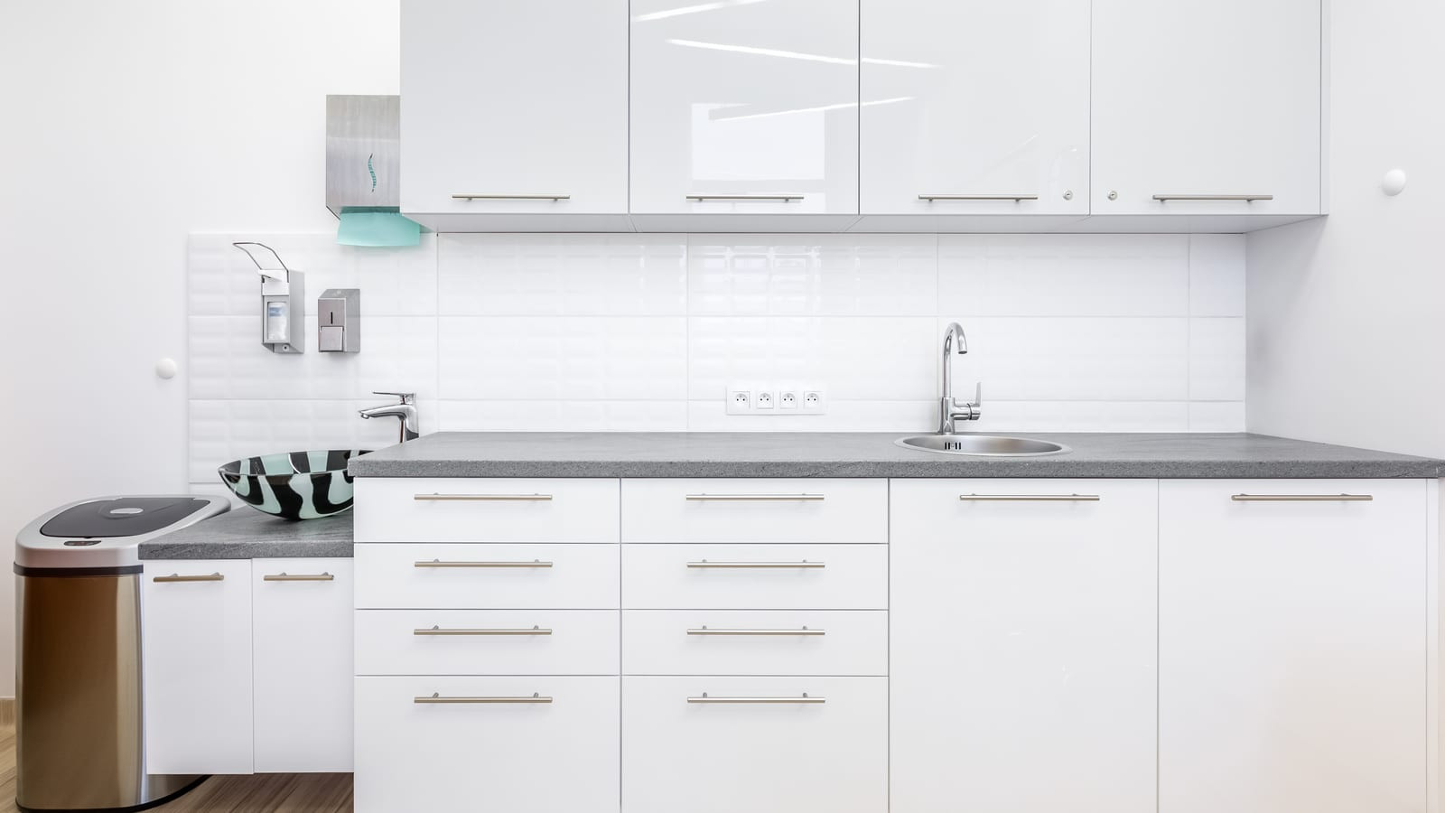Top 5 Dental Cabinet Choices for Your Practice