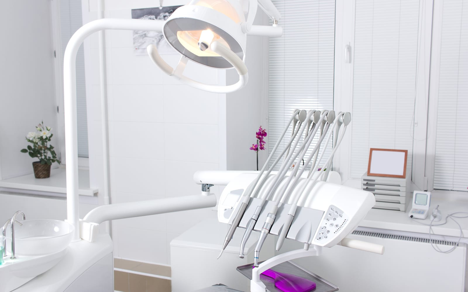 Top 5 Places to Buy Refurbished Dental Chairs and Units