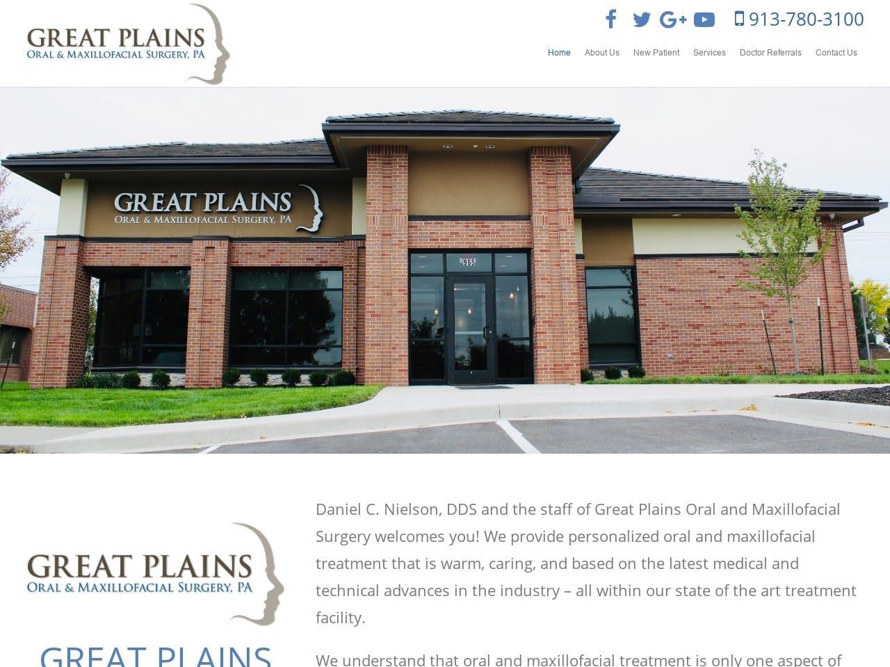Great Plains Oral Dentist Website Screenshot from gpoms.com