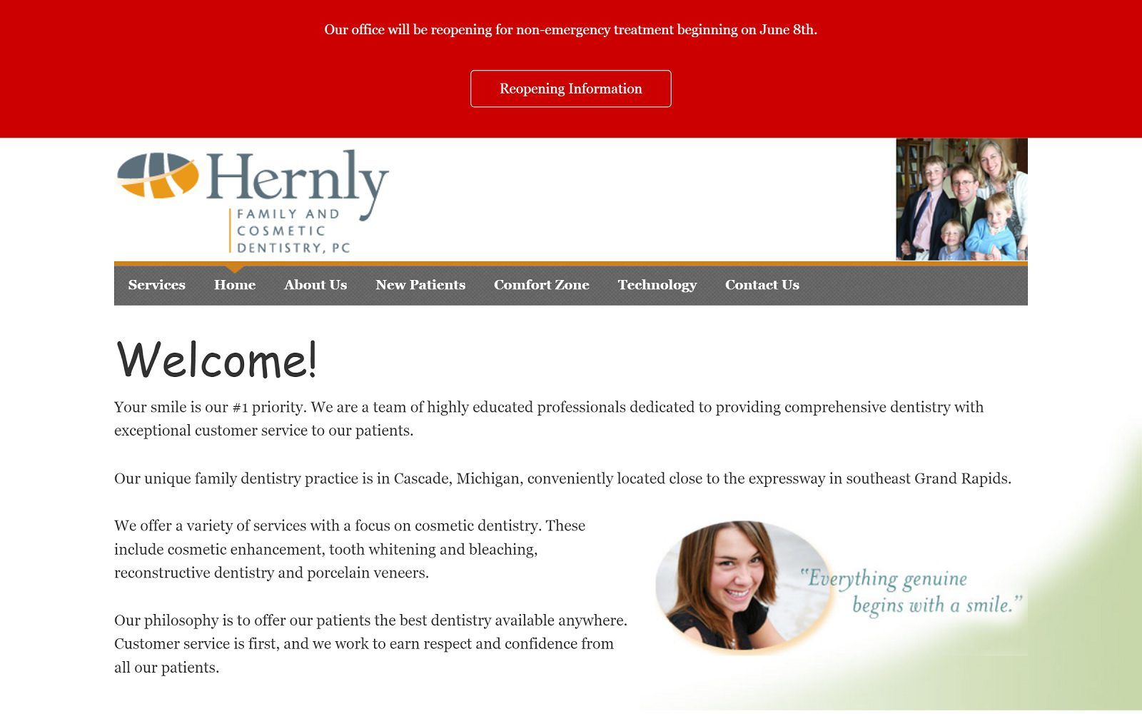 The screenshot of hernly family & cosmetic dentistry grandrapidssmiles. Com website