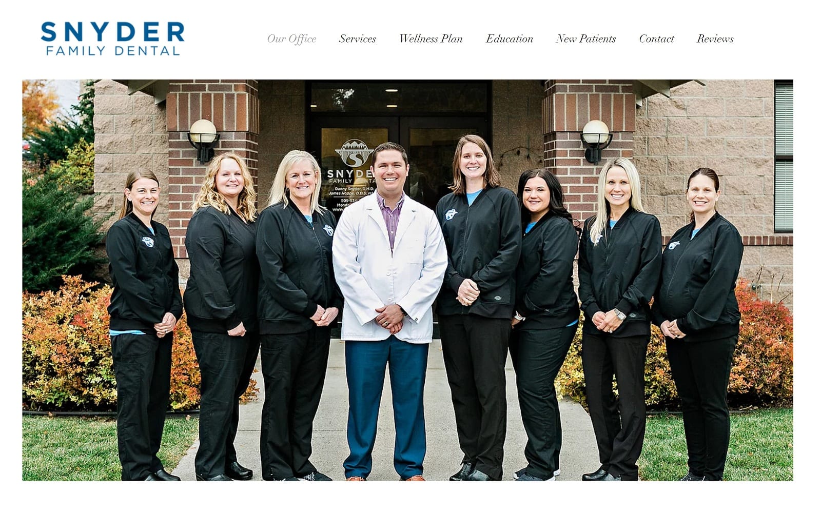 The screenshot of snyder family dental snydersmile. Com website