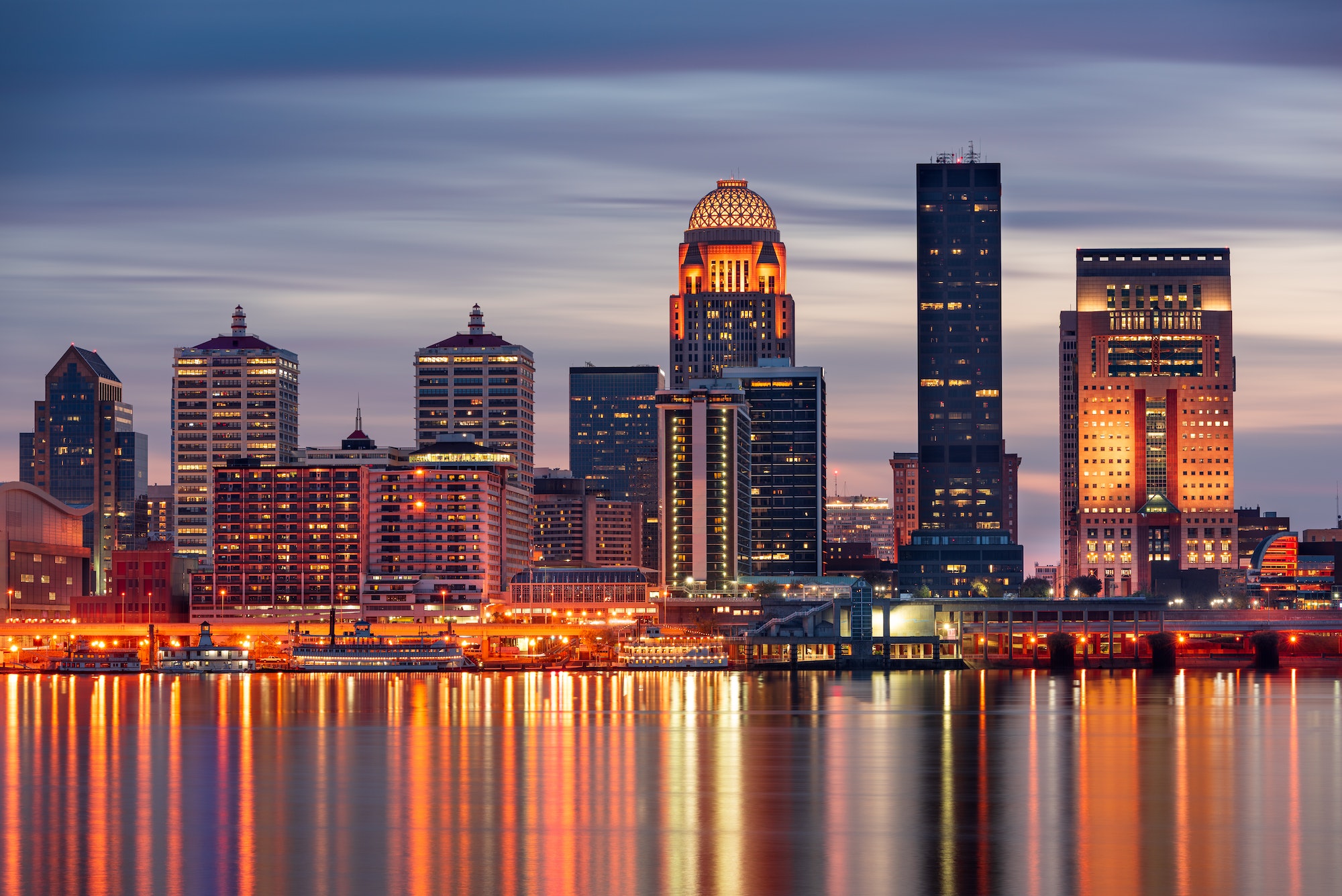 Louisville, Kentucky, USA skyline on the Ohio River