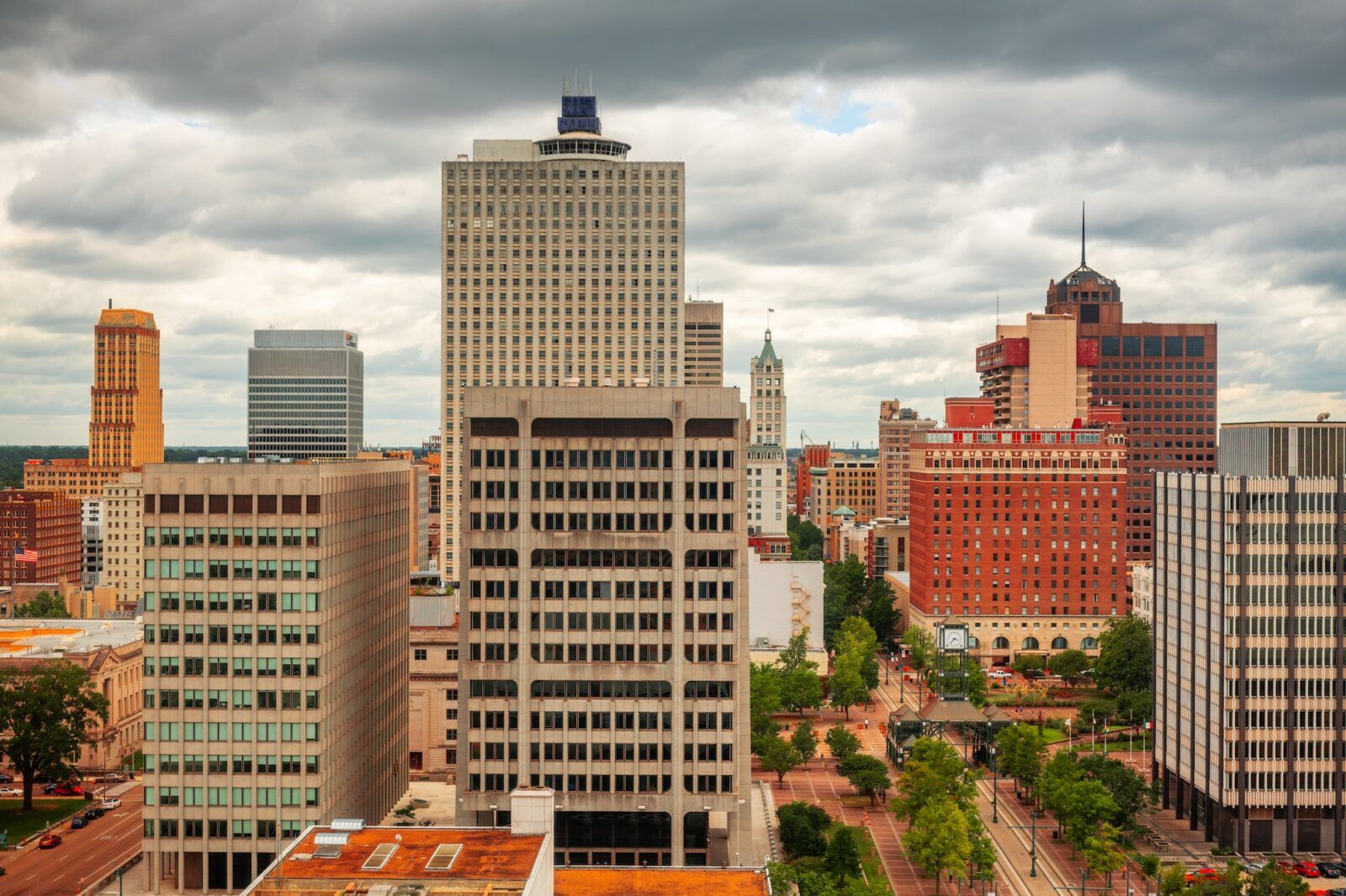 Memphis, Tennessee, USA downtown city skyline