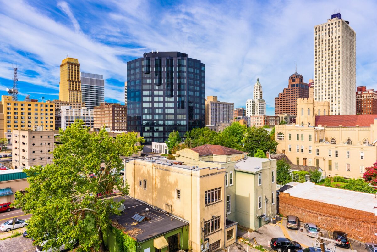 Memphis, Tennessee, USA downtown skyline.