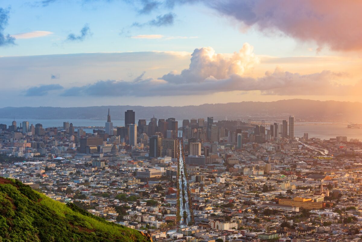 San Francisco, California, USA skyline.