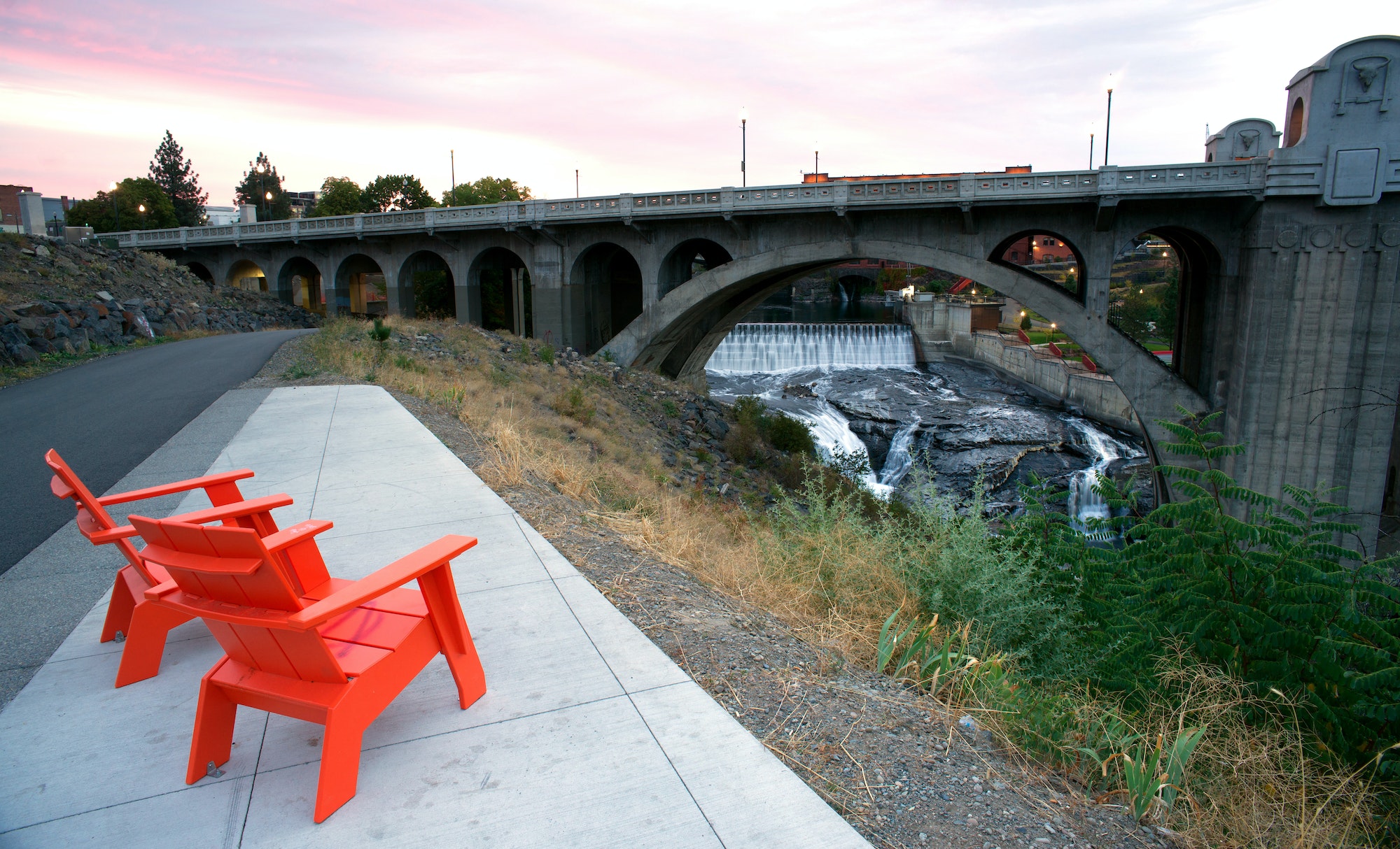 Sitting Area Chairs Riverfront View Arch Bridge Spokane Washington