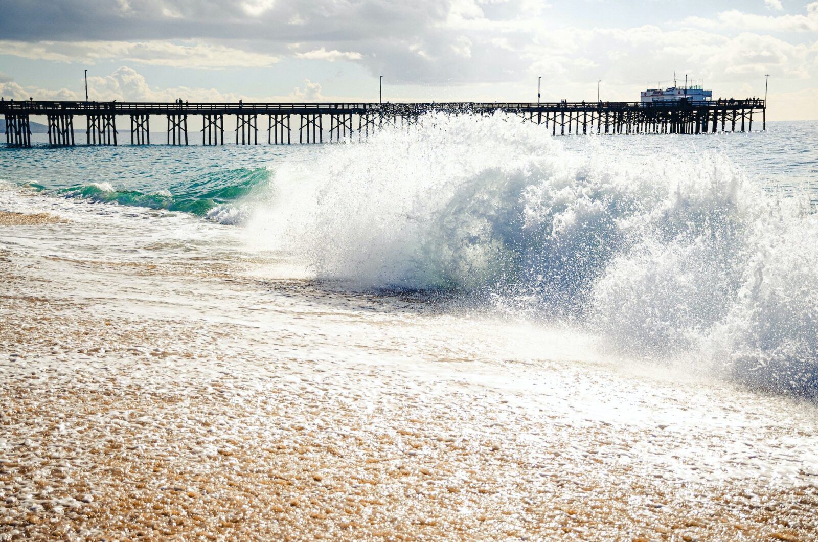 Waves crashing on the Huntington Beach in California