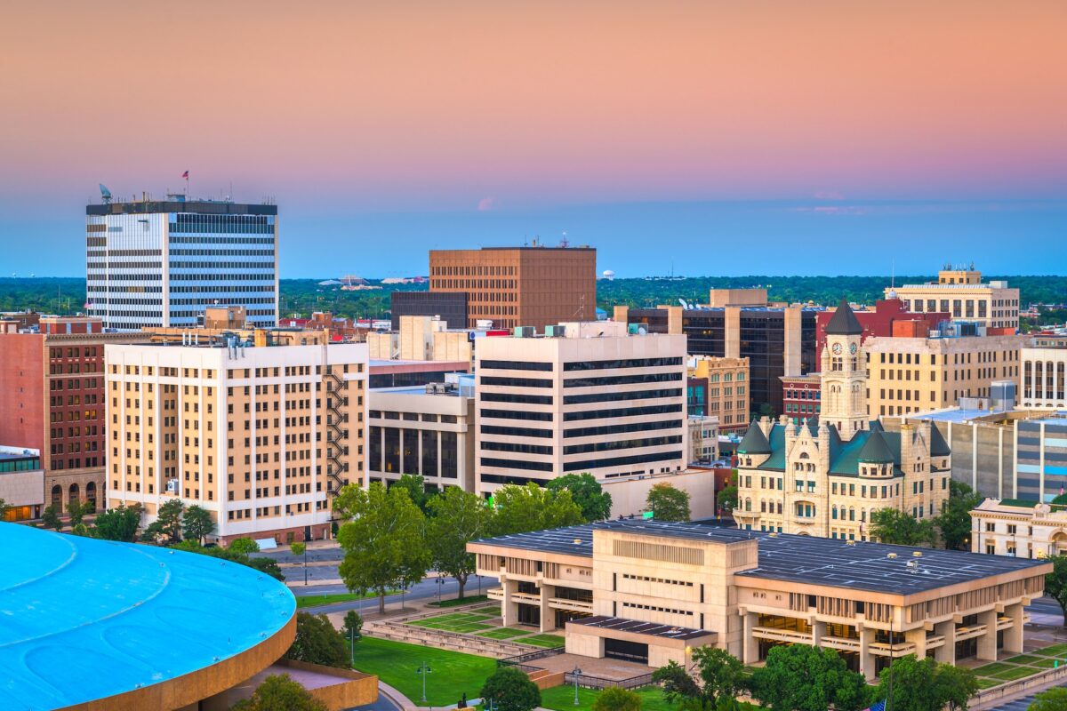 Wichita, Kansas, USA downtown skyline at dusk