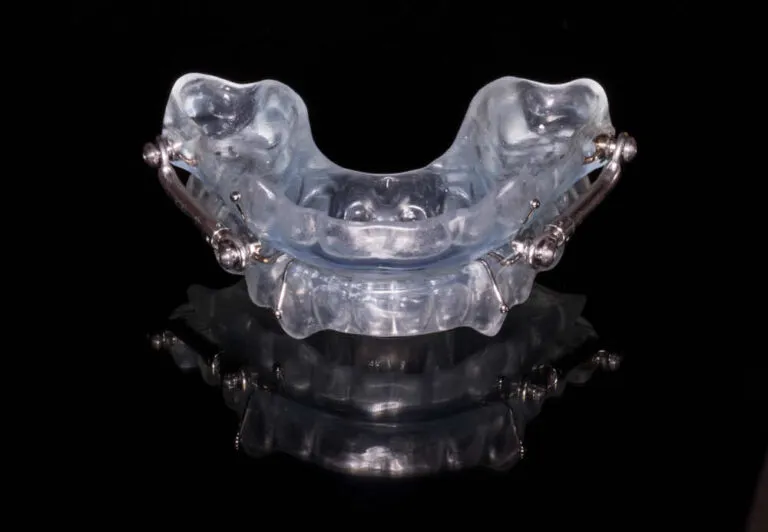 Snoring mouthpiece